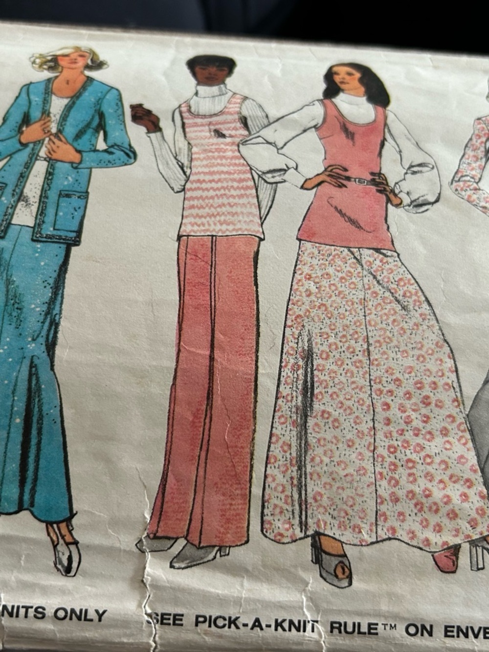 5/$25 simplicity 5357 Vintage Sewing Pattern Illustration - Pink & Floral Set